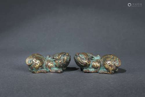 A Pair Animals with Gold and Silver Inlaid