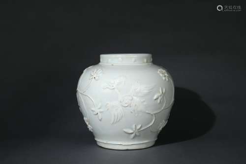 Sweet White Glazed Vase with Phoenix among Peony Design, Yua...