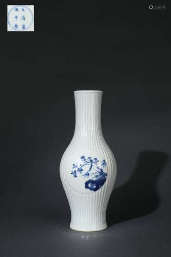 Blue-and-white Olive-shaped Vase, Kangxi Reign Period, Qing ...