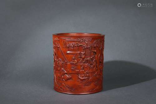 Boxwood Brush Holder with Relief Design