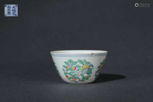 Contrasting Color Cup with Chicken Pattern, Chenghua Reign P...