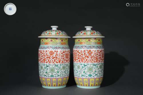 A Pair Famille Rose Covered Jars with Interlaces Lotus Desig...