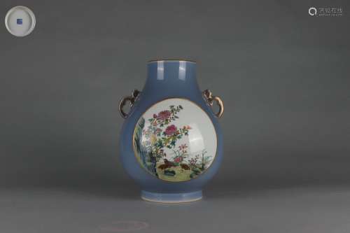 Famille Rose ZUN-vase with Flower, Bird Design on A Decorate...