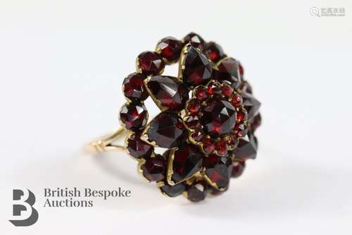 9ct Gold Fancy Garnet Ring