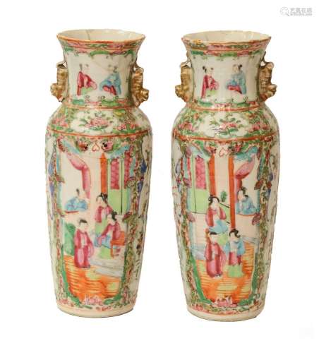 A pair of early 20th century Canton famille rose twin-handle...