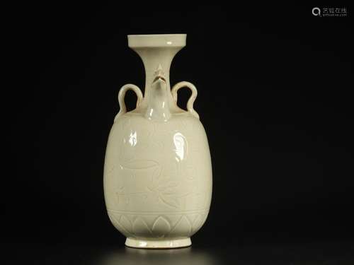 kiln carved beast first dish buccal bottleSize: high 26 cm, ...