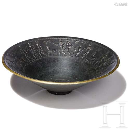 A German bronze bowl in antique style, 20th century