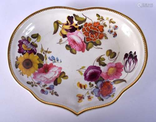 AN EARLY 19TH CENTURY DERBY HEART SHAPED POTTERY DISH painte...