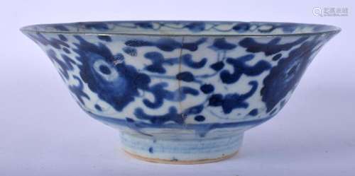 AN EARLY 19TH CENTURY CHINESE BLUE AND WHITE PROVINCIAL BOWL...