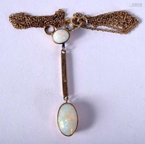 A VINTAGE 9CT GOLD AND OPAL NECKLACE. 2.8 grams. 44 cm long,...