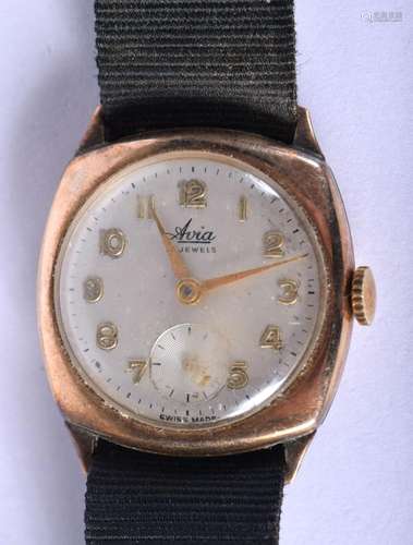 A GOLD AVIA WRISTWATCH. 17.8 grams. 3 cm wide.