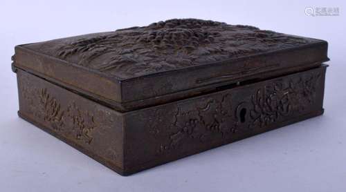 A RARE 18TH/19TH CENTURY JAPANESE EDO PERIOD IRON BOX decora...