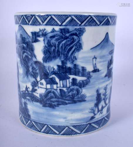 A CHINESE BLUE AND WHITE PORCELAIN BRUSH POT 20th Century. 1...