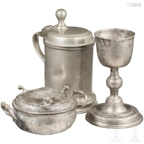 A group of three German pewter objects, 17th/18th century