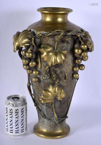 A LARGE 19TH CENTURY JAPANESE MEIJI PERIOD POLISHED BRONZE V...