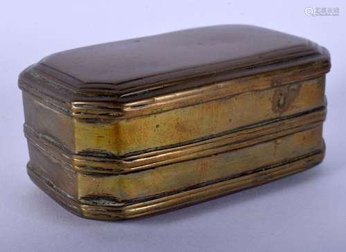 A GEORGE III BRASS SNUFF BOX. 8 cm x 5 cm.