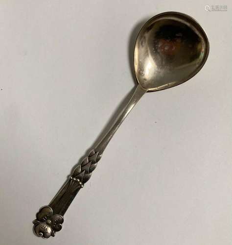 CUILLERE DE SERVICE en argent
Danemark, 1907
Orfèvre: L