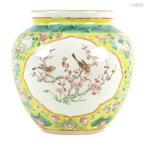 A CHINESE 19TH CENTURY FAMILLE ROSE JARDINIERE