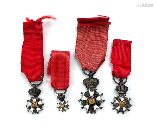 FRANCE ORDRE DE LA LEGION D'HONNEUR Ensemble de quatre m...