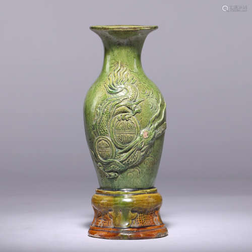绿釉龍紋花瓶