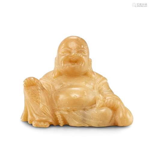 A soapstone figure of Budai, 20th century 二十世紀 芙蓉石雕布...