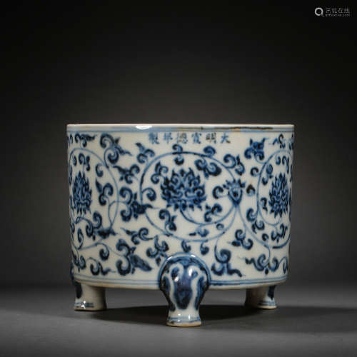 XUANDE BLUE AND WHITE INCENSE BURNER, MING DYNASTY, CHINA, 1...