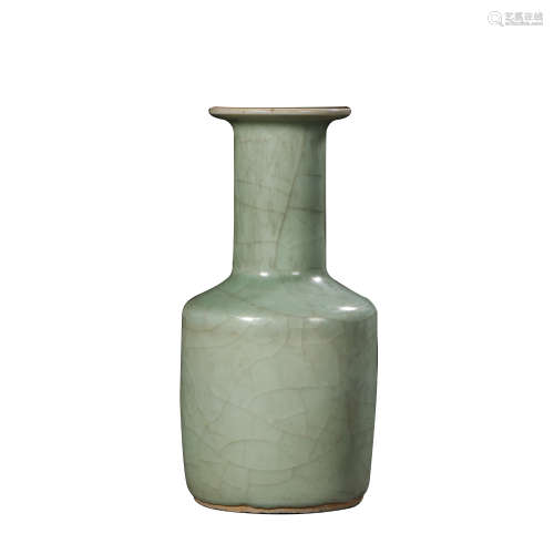 LONGQUAN WARE VASE, SOUTHERN SONG DYNASTY, CHINA, 12TH CENTU...