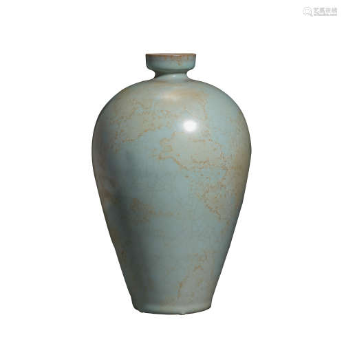 CELADON VASE, SOUTHERN SONG DYNASTY, CHINA, 12TH CENTURY