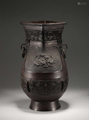 Ming dynasty fine bronze dragon pattern living ear vase