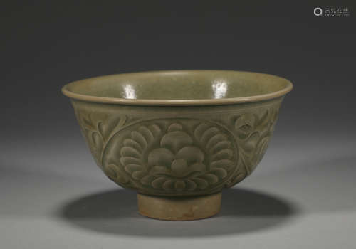 Yaozhou carved flower cup song Dynasty China