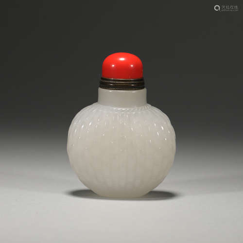 Snuff bottles from the Qing Dynasty