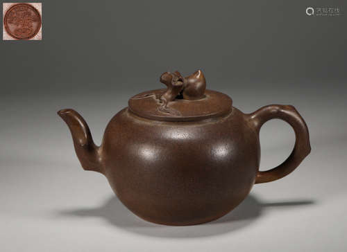 Chinese peach teapots