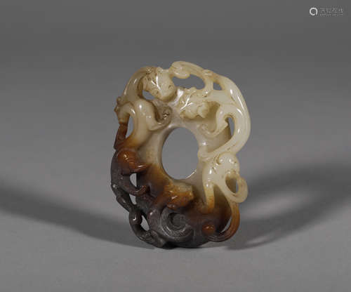 Red dragon jade pendant in the Warring States Period