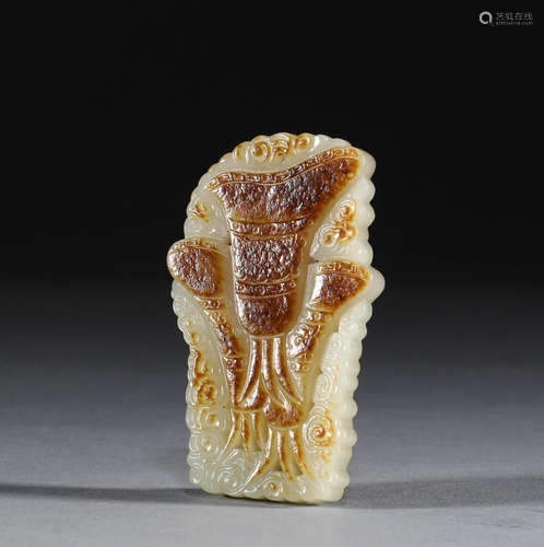 Hetian jade tripod Pendant in the Qing Dynasty