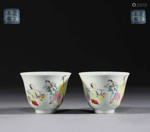 In the Qing Dynasty, a pair of pastel character story cups