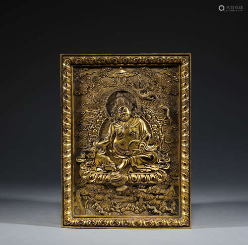 In the Qing Dynasty, bronze gilded Golden Buddha engraving o...