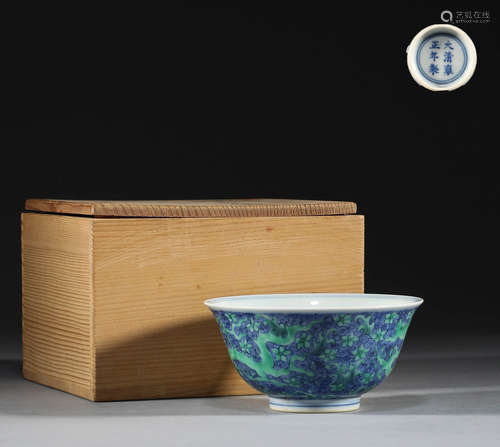 Qing Dynasty, doucai dragon bowl