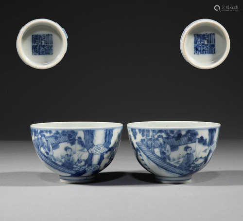 In the Qing Dynasty, there was a pair of tea bowls with blue...