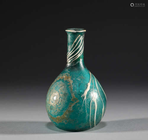 Glazed vase in Tang Dynasty