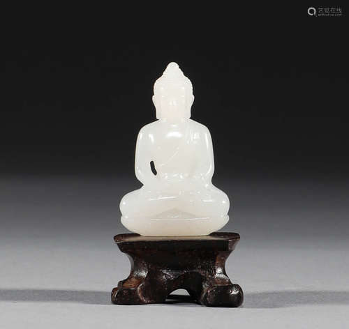 In the Qing Dynasty, the statue of jade Buddha Sakyamuni Bud...