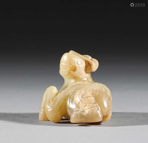 During the Shang and Zhou dynasties, Hotan jade beast