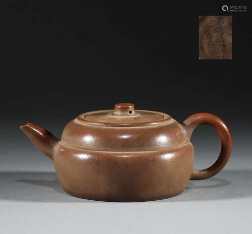 Purple clay pot in Qing Dynasty