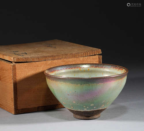 In the Song Dynasty, kilns were built and tea lamps were cha...