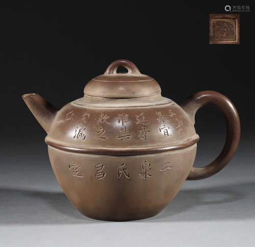 Purple clay pot in Qing Dynasty