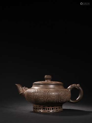 杨凤年款紫砂镂空钱币纹兽纹茶壶