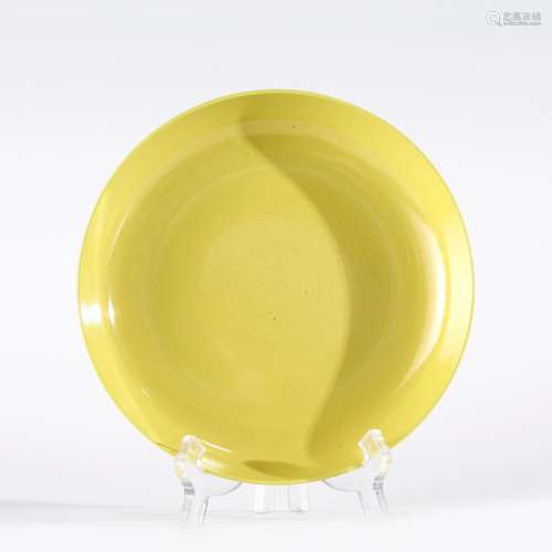 QING QIANLONG YELLOW GLAZED PLATE