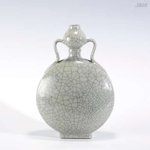 QING QIANLONG GE KILN FLAT VASE