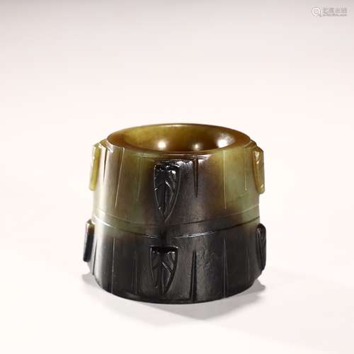 Ancient Jade Cicada Pattern canister