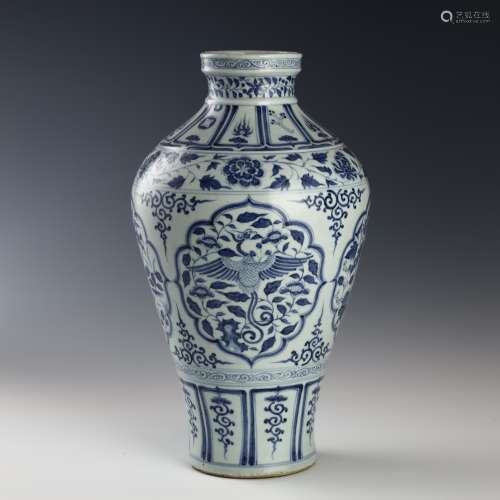 Qing Dynasty blue and white peony Phoenix Statue