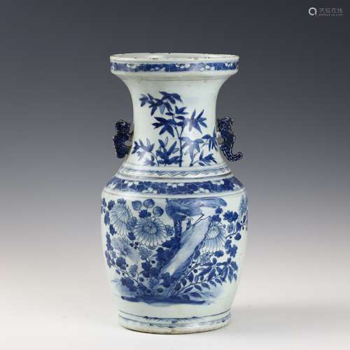 Qing Dynasty flower binaural bottle